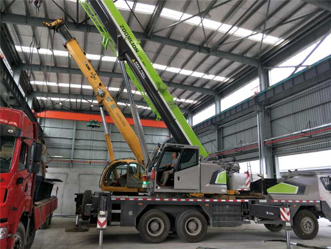 灵寿县高空车出租需要注意哪些安全事项？