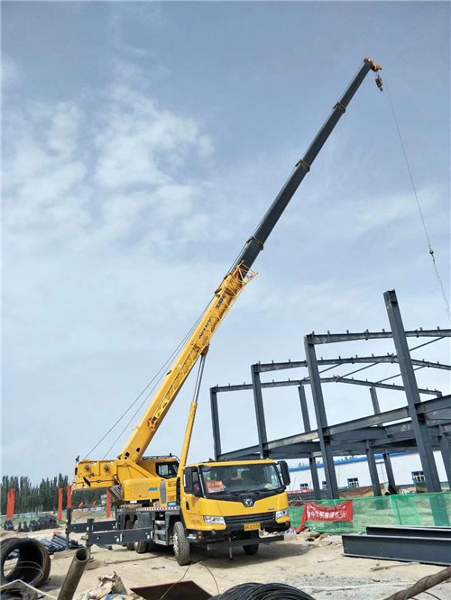 灵寿县超高层建筑钢结构吊装案例